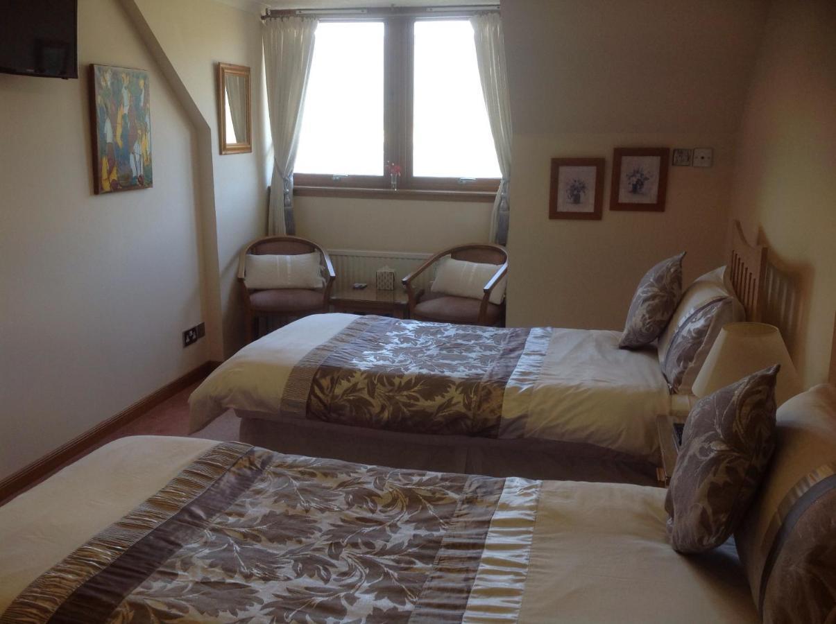 Ronaldsvoe Bed And Breakfast Fort William Esterno foto