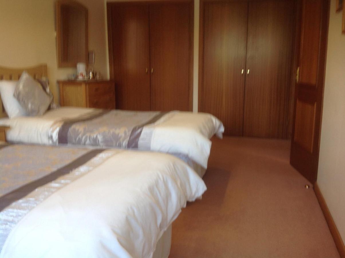 Ronaldsvoe Bed And Breakfast Fort William Esterno foto