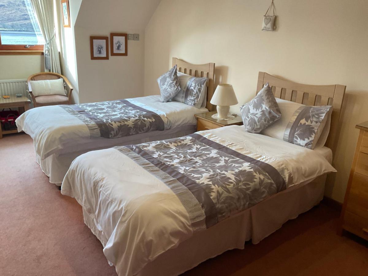 Ronaldsvoe Bed And Breakfast Fort William Esterno foto