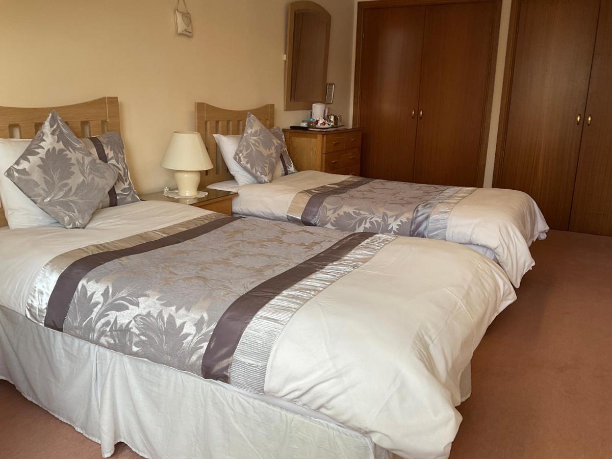 Ronaldsvoe Bed And Breakfast Fort William Esterno foto